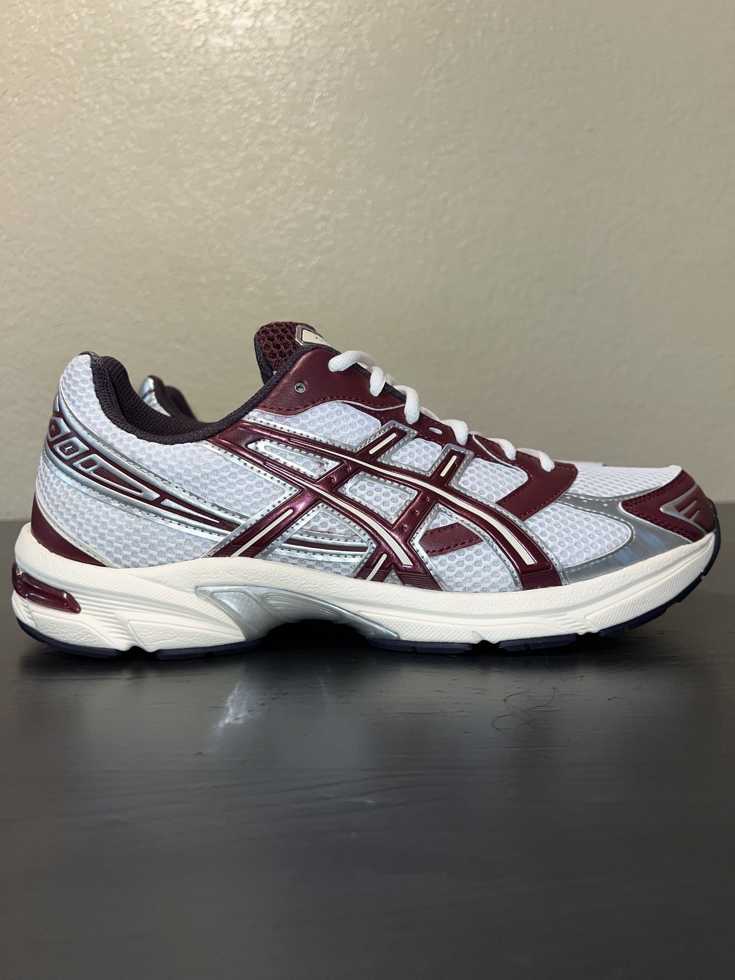 Asics Gel 1130 ‘ White Maroon Banner’ Size 10.5