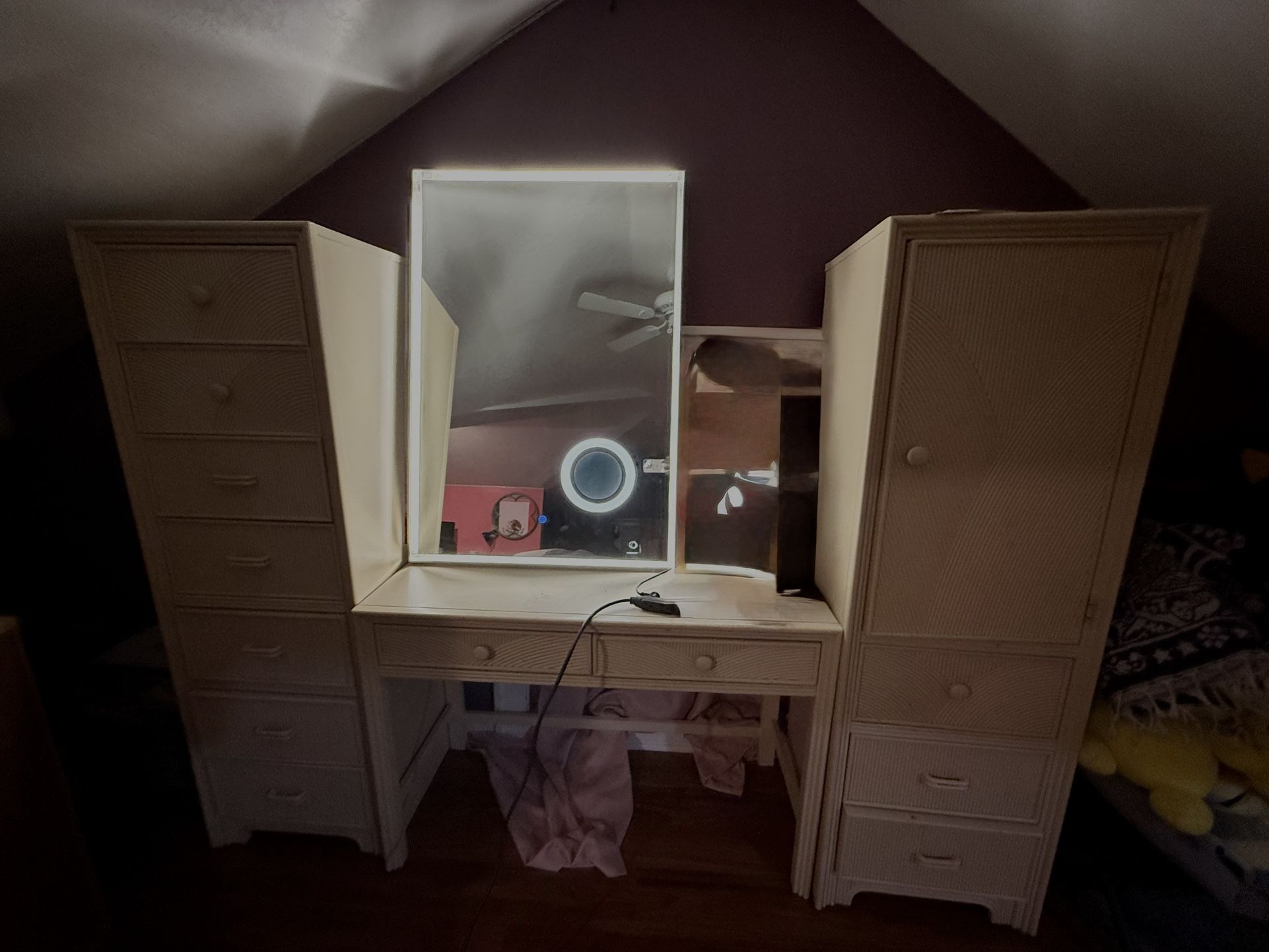 Queen Bedroom Set