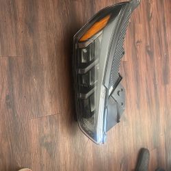 2020/2021/2022 Hyundai Ioniq Right Headlights