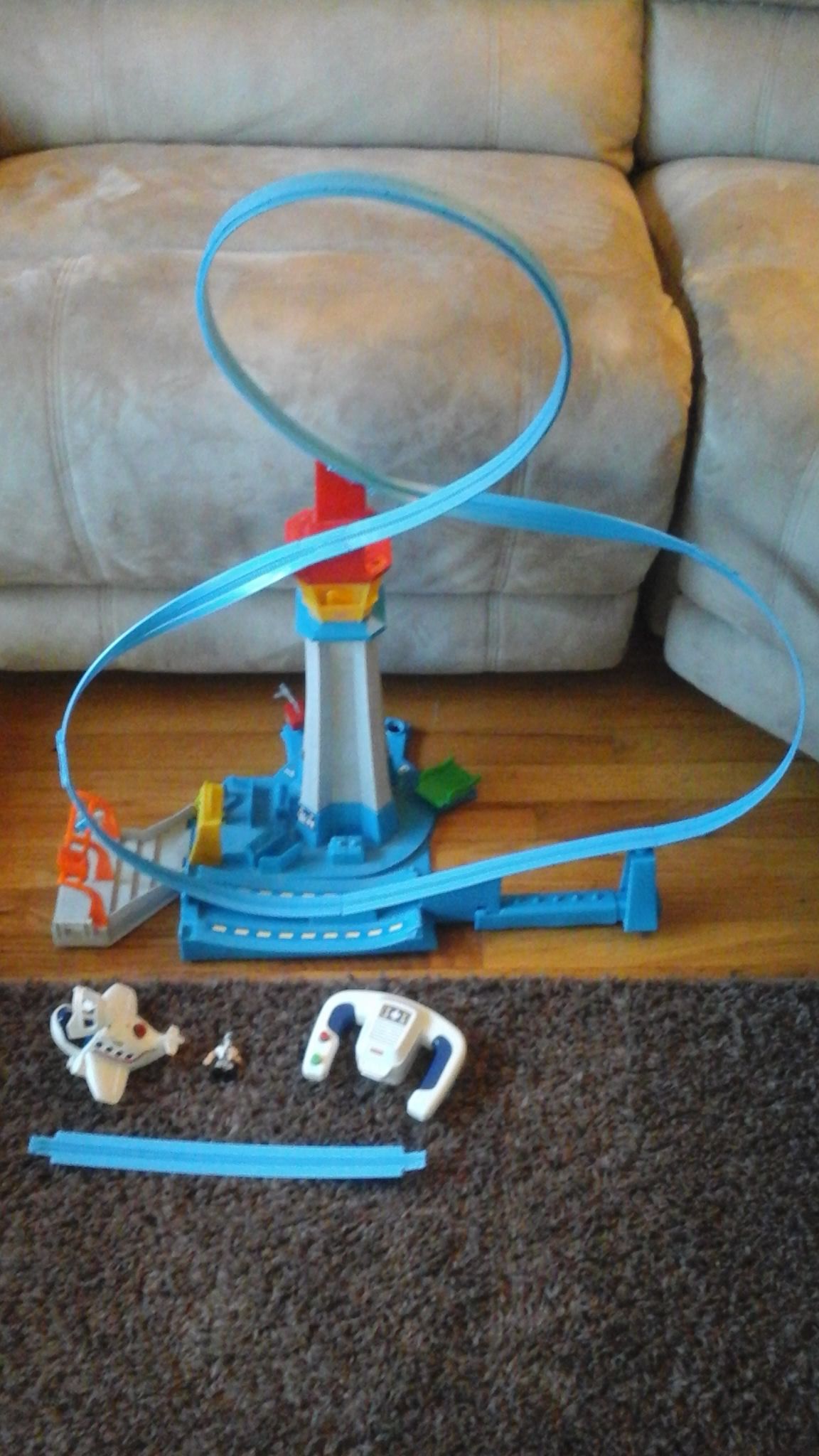 GeoTrax Airplane High Flying Airport