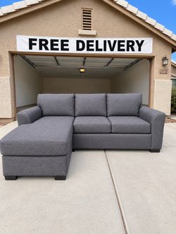 EXCELLENT Condition Reversible Chaise Sectional