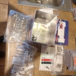 AMT $69 Dodge Daytona Model Kit Collectors Tin $20 Brand New