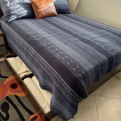 Full Bedroom Furniture Set