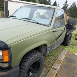 1990 Chevy K2500 Flatbed Truck 