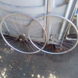 Set of 700c araya gyro master wheels