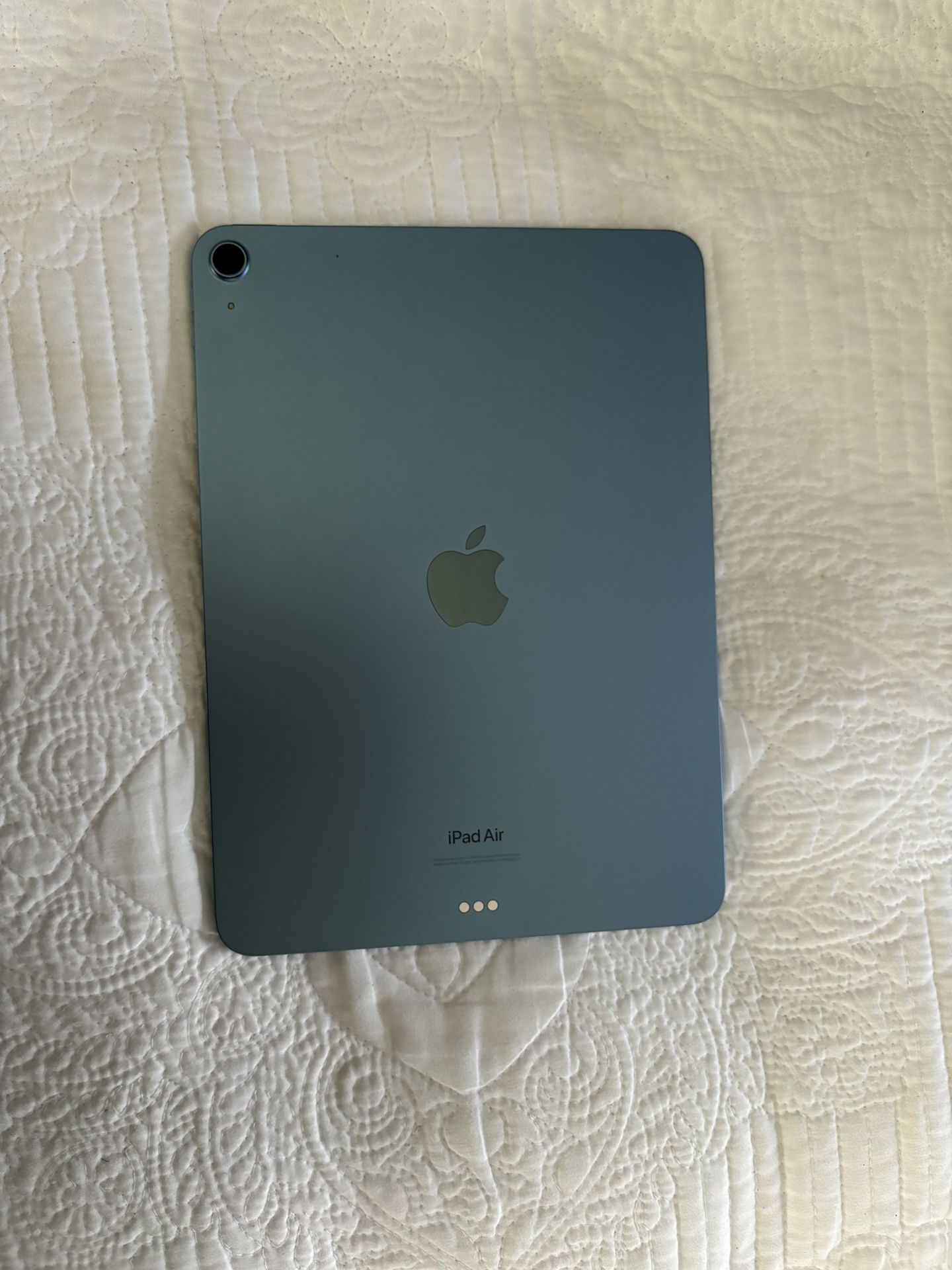 Apple - 10.9-Inch iPad Air - Latest Model - (5th Generation) with Wi-Fi - 64GB - Blue