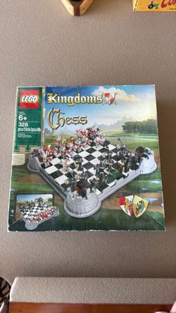 LEGO Kingdoms Chess Set 328 Pieces