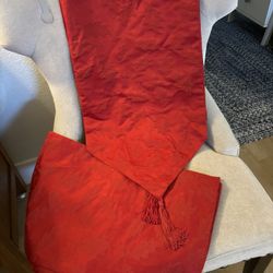 Christmas Holly Table Runner