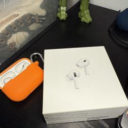 AirPods Pro - Generation 2 (accessories and box Included)