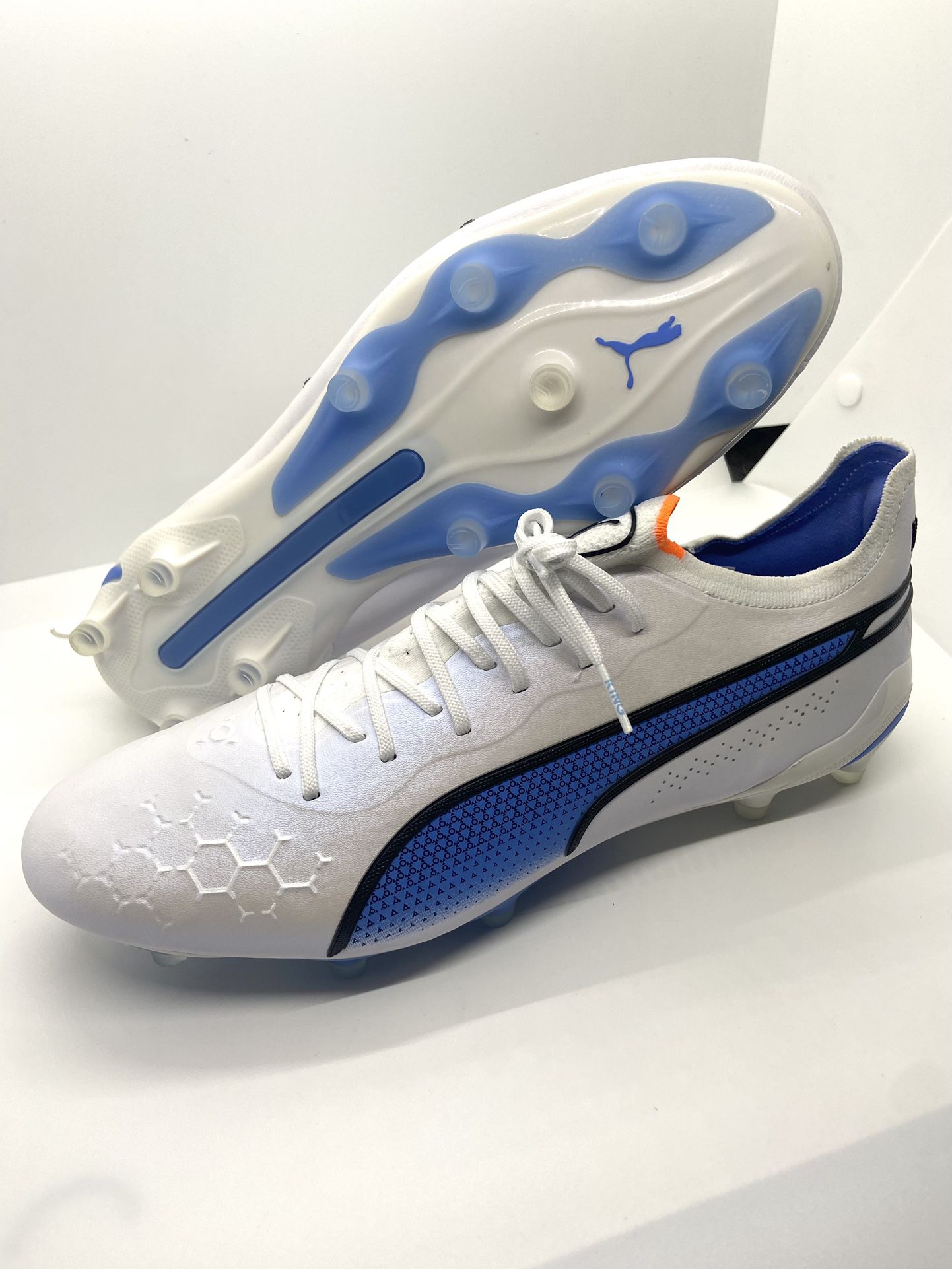 Size 11 Men's Puma King Ultimate FG AG Soccer Cleats Shoes White 107097-01