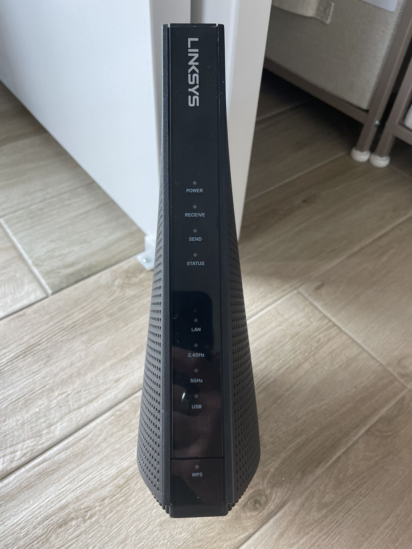 Linksys High Speed DOCSIS 3.0 24x8 AC1900 Cable Modem Router, Certified for Xfinity by Comcast and Spectrum by Charter (CG7500