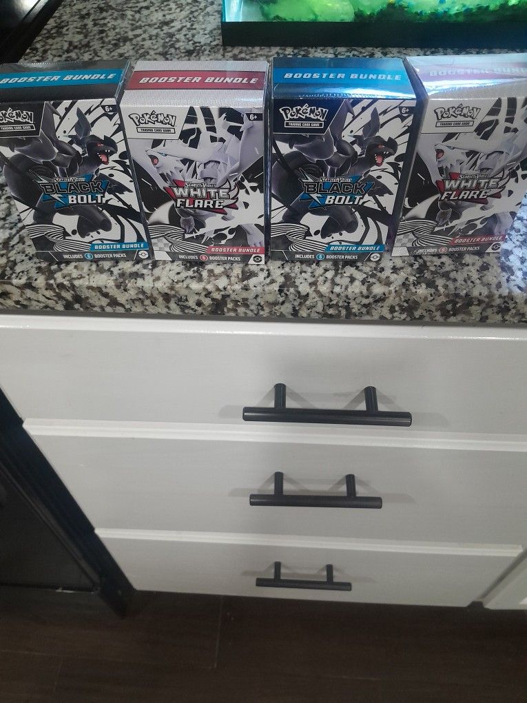 Black Bolt White Flare Boosters