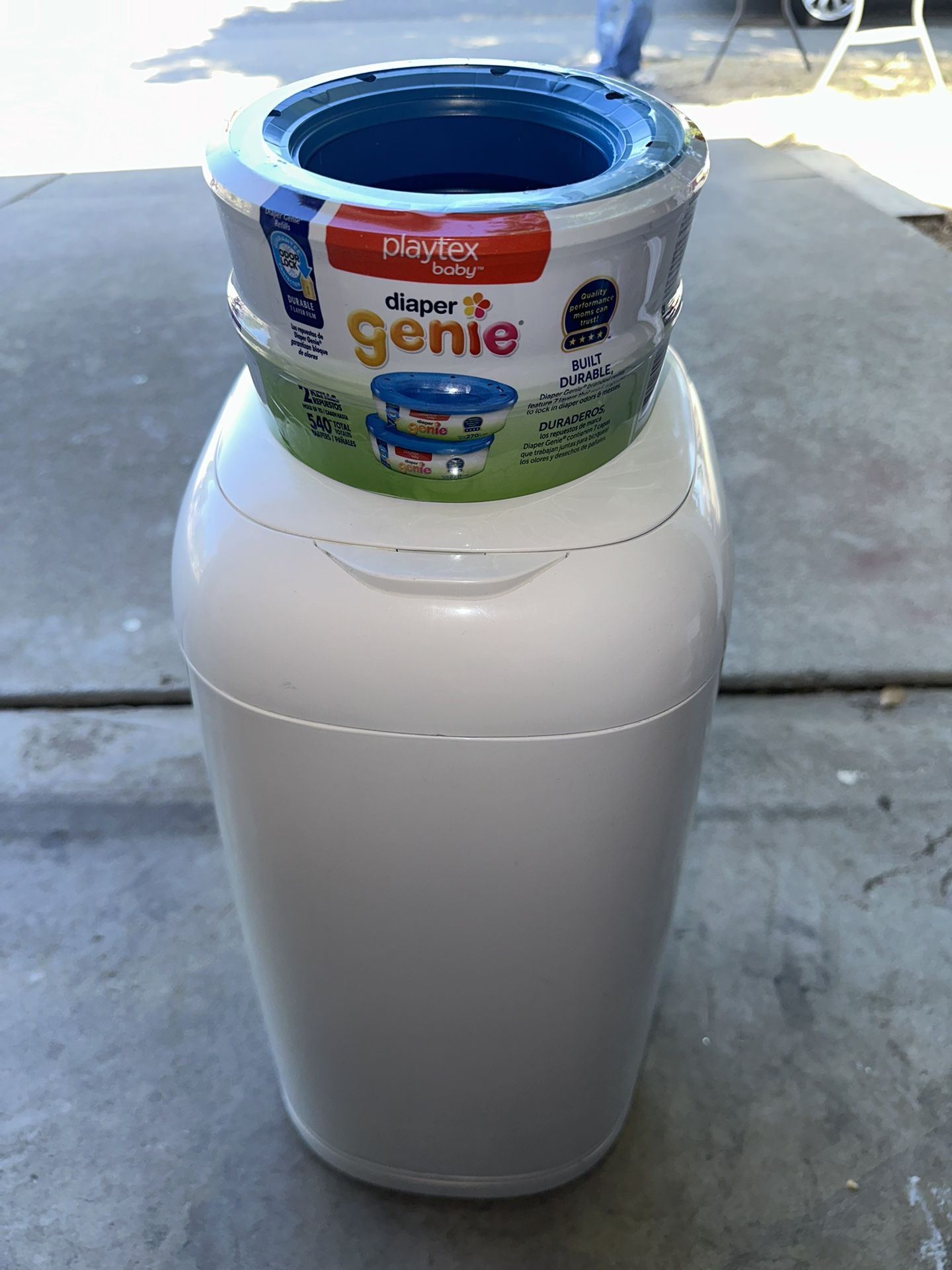 Diaper Genie W/refills
