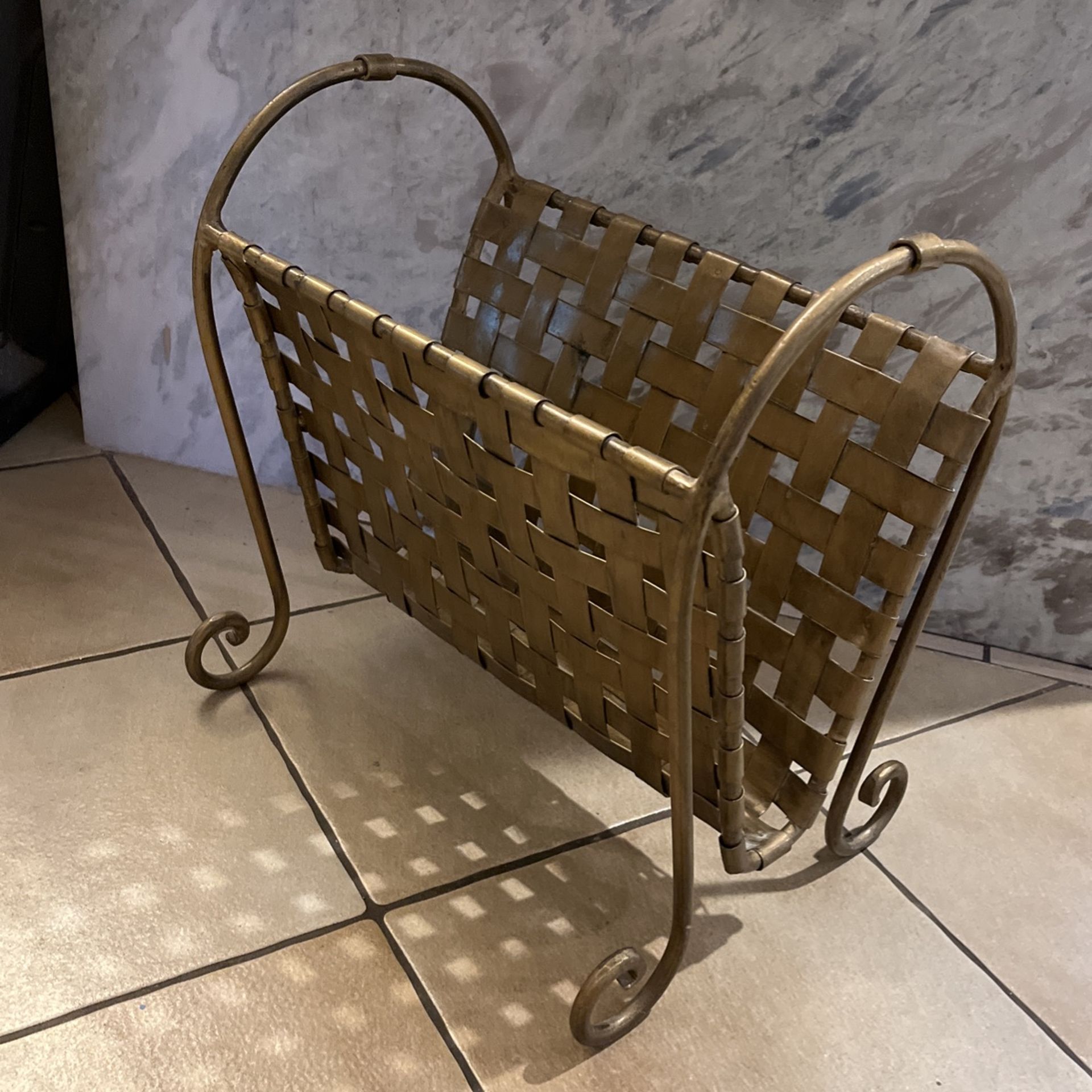 Magazine Rack - Rod Iron ! Bronze