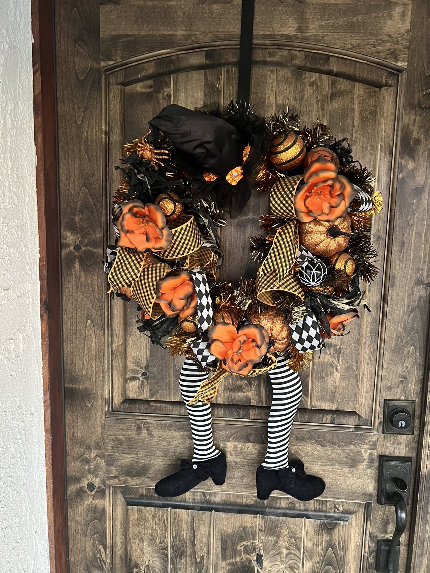 2-22’ Halloween Wreath