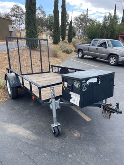 Flat bed trailer