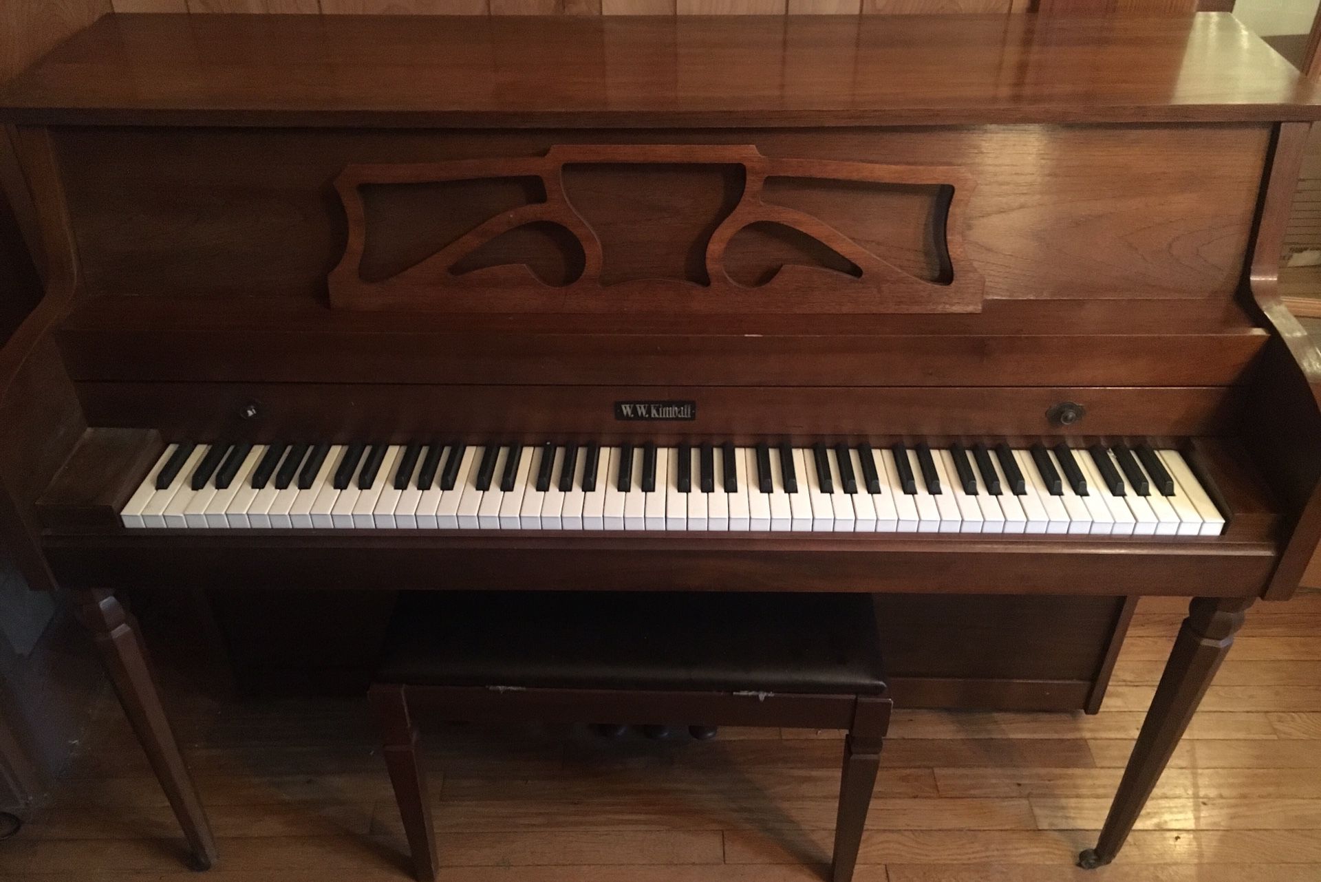 Estate Sale! Kimball Upright Vintage Piano (J23281)