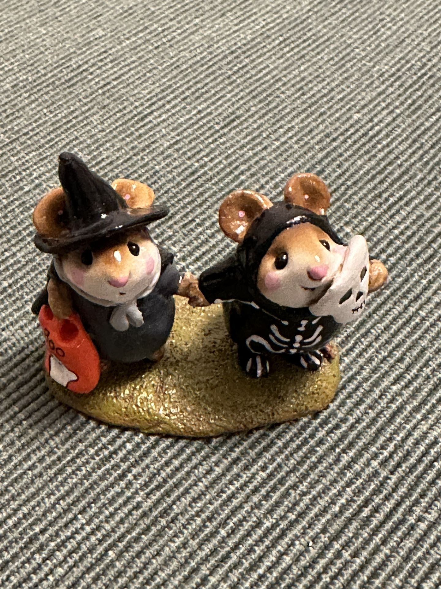 Wee Forest Folk "Littlest Witch & Skeleton" Halloween 1987  M-155