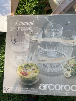 $20 6 pieces glass salad bowl set (1 )9” salad bowl (5) 5” bowls