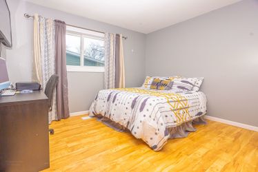 Full size Mattress and side rails