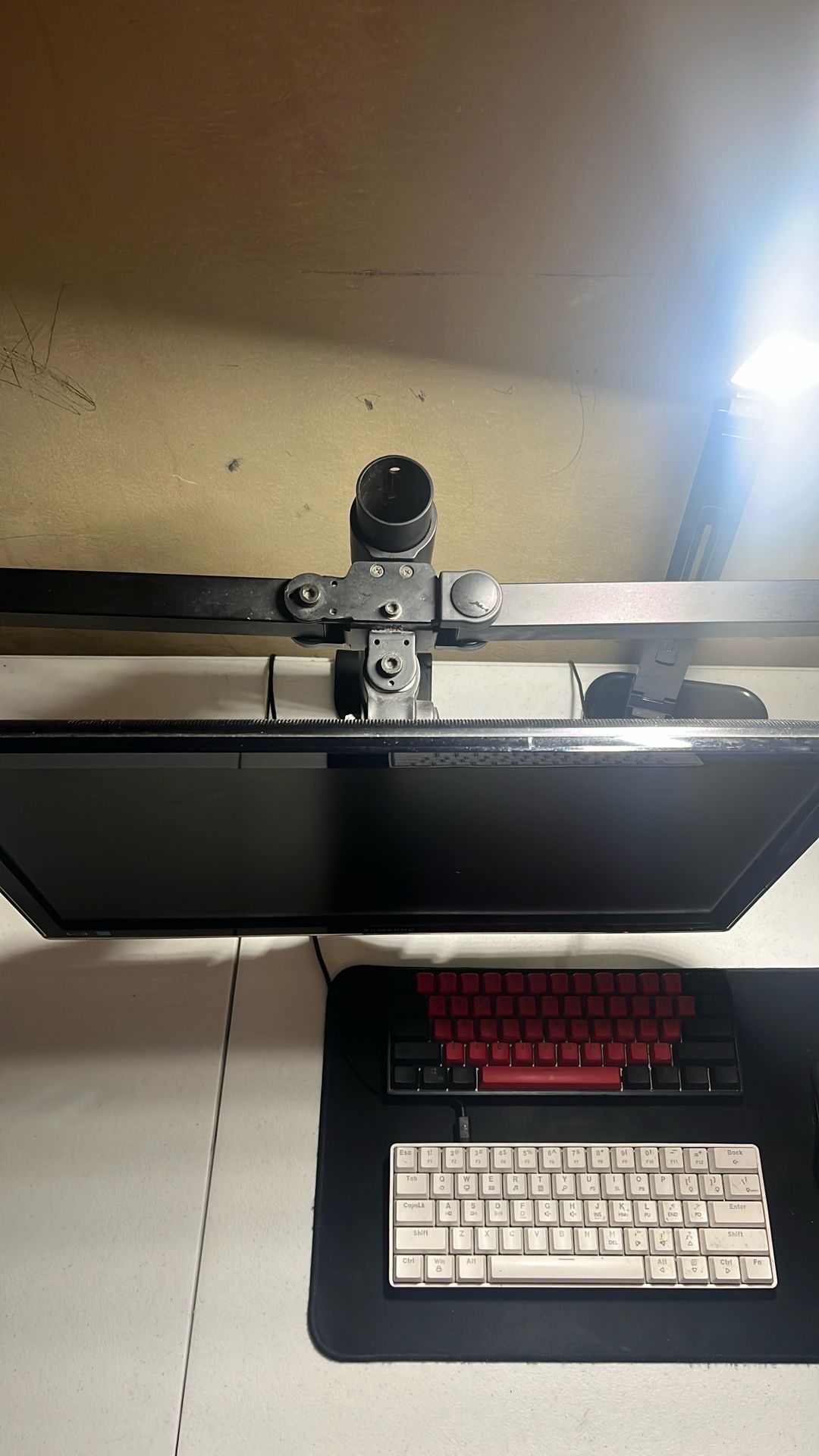 Triple Monitor Mount 