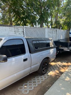 Camper shell for mini truck