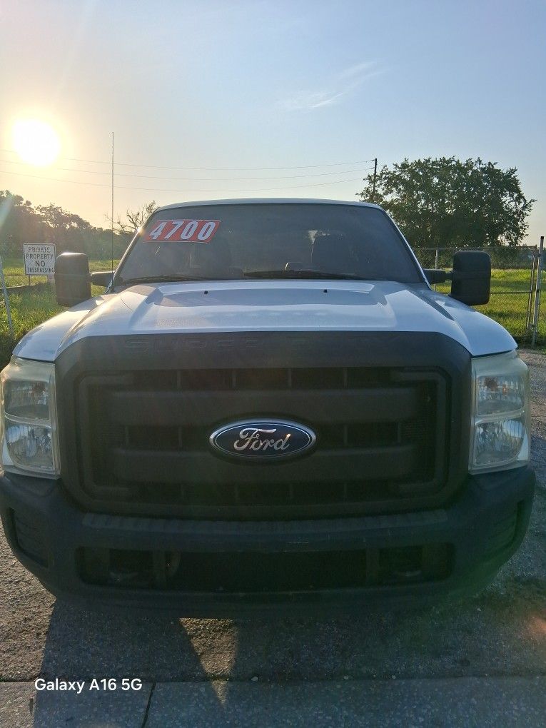 2011 Ford F-250 Super Duty Crew Cab