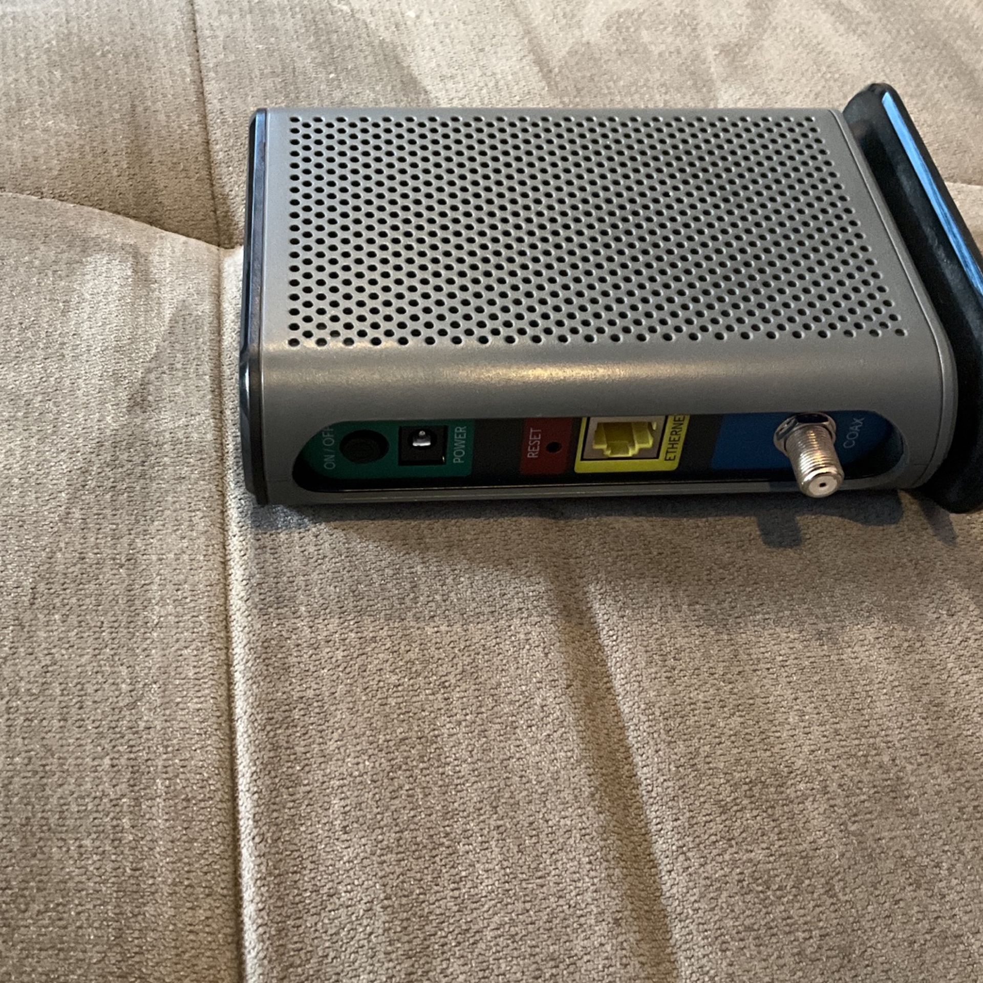 High Speed Cable Modem - 686Mbps