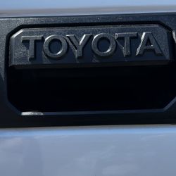 Toyota Tacoma Tailgate