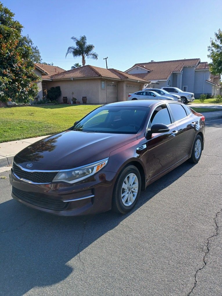 2016 KIA Optima