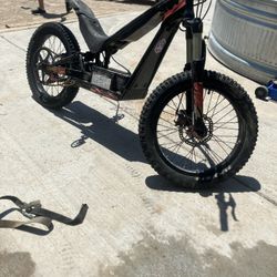 Oset E-bike   located at El Paso Texas