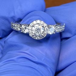 14K white and yellow gold princess jasmine engagement ring