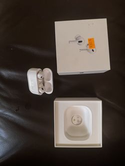Apple AirPods Pro 2 in Box