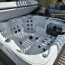 Island Spa From champagne Spas (hot Tub, Jacuzzi) 