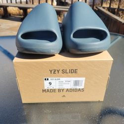 Yeezy Marine Slide Size 9