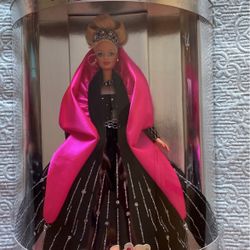 1998 Happy Holiday Barbie