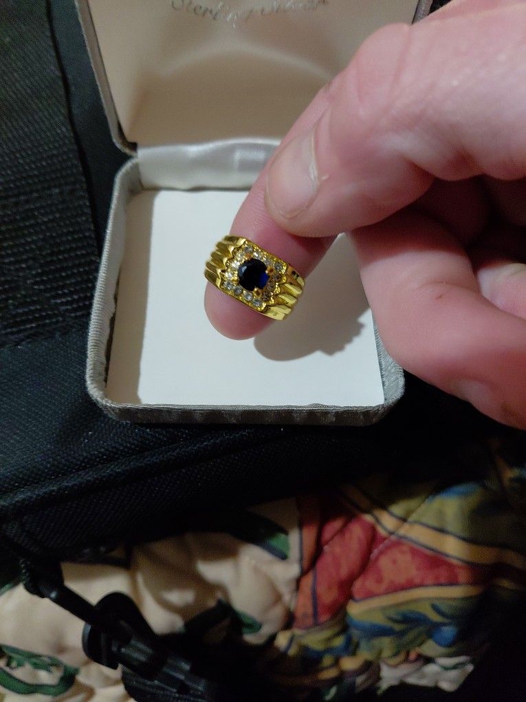 MDH Gold Plated Ring With Sapphire Main Stone With Gemstone Boarder