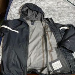 Boy's North  Face Jacket Size Medium (10-12)