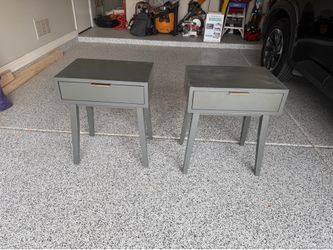 Set of Two NightStands
