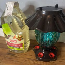 NEW! Solar Glass Hummingbird Feeder & Kaytee ElectroNectar Bundle