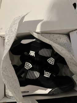 Jordan White Thunders Size 8.5