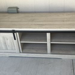 Shoe Rack (Barn Style)