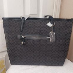 AUTHENTIC NEW  COACH