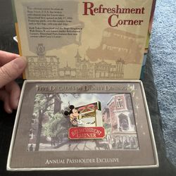 Disneyland 50th Anniversary Annual Passholder Pin