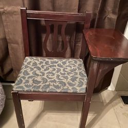 Child’s Chair/desk