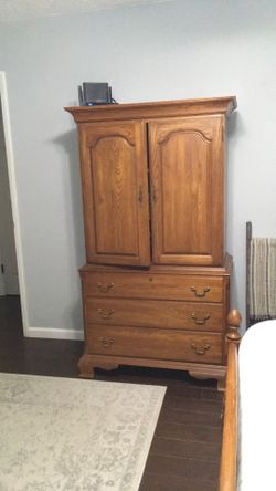 Bedroom oak set