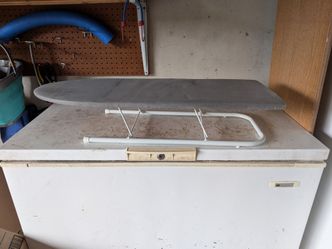 Mini ironing board