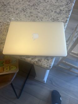 MacBook