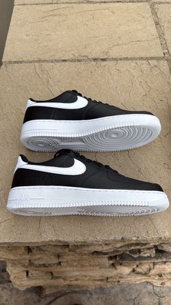 New Nike Air Force 1 ‘07 low black white shoes Men’s 11