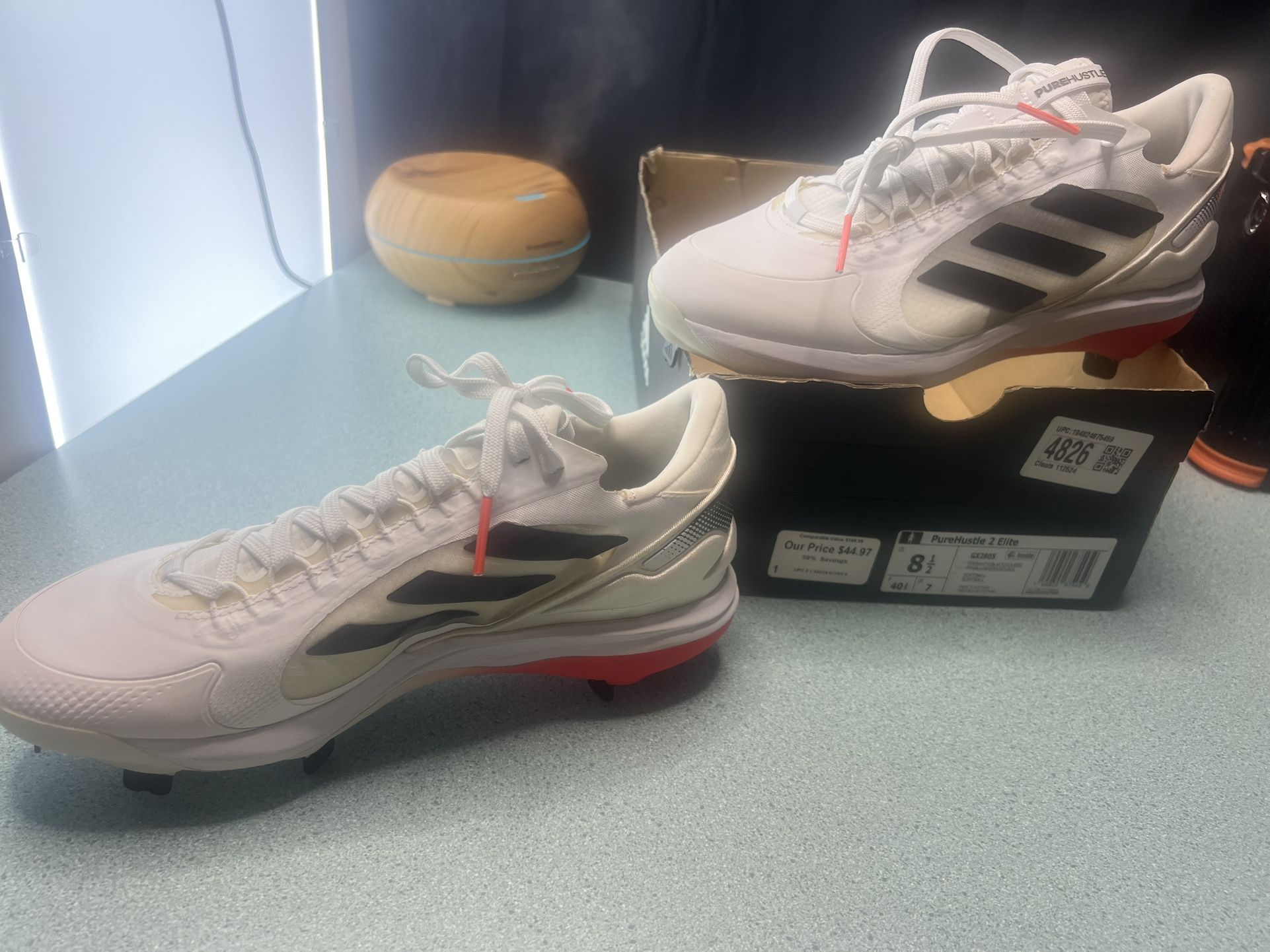 ADIDAS WOMENS PURE HUSTLE 2 ELITE SOFTBALL CLEATS SIZE 8.5
